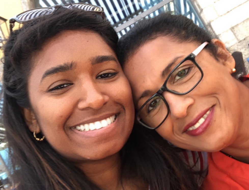 Car rental hero image